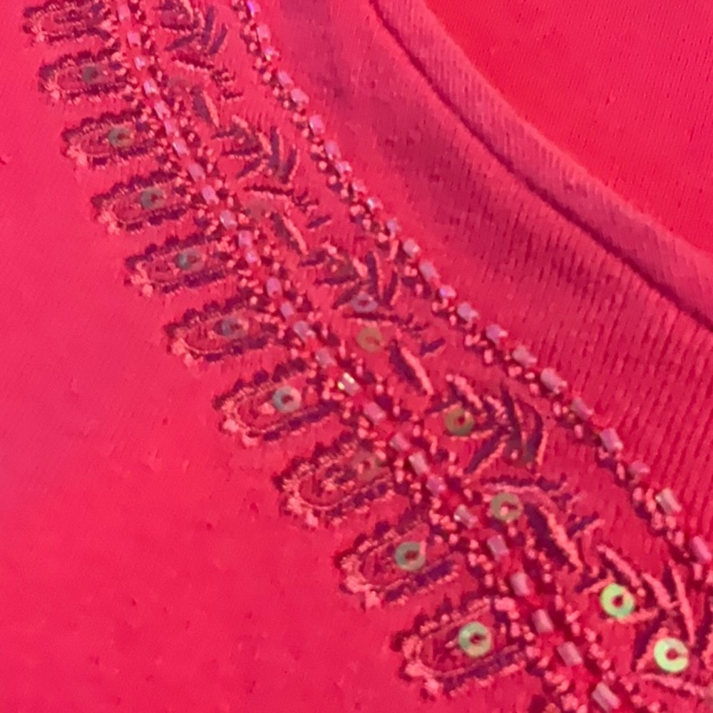 D & Co Pullover - Picture 7 of 7